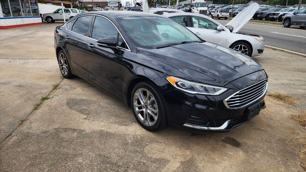 2019 Ford Fusion SEL's photo